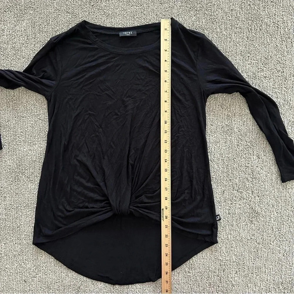 Terez‎ Black Twist Front Long Sleeve Top XS - Picture 8 of 9
